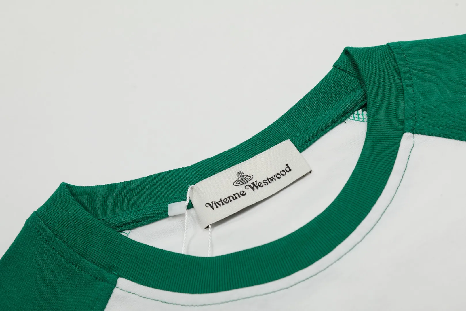 vivienne west wood The Queen Mother of the West Vivienne Saturn Raglan Color Block Short Sleeve VIVI 156# new fabrics have been washed twice at high temperature machine + water. It is the only one in the entire network that achieves 0 shrinkage. The Solona thread is arranged. The threaded neckline does not deform. It is tight and dense. Welcome to compare. The full range of correct accessories. Every detail is completely restored and can be stretched directly.